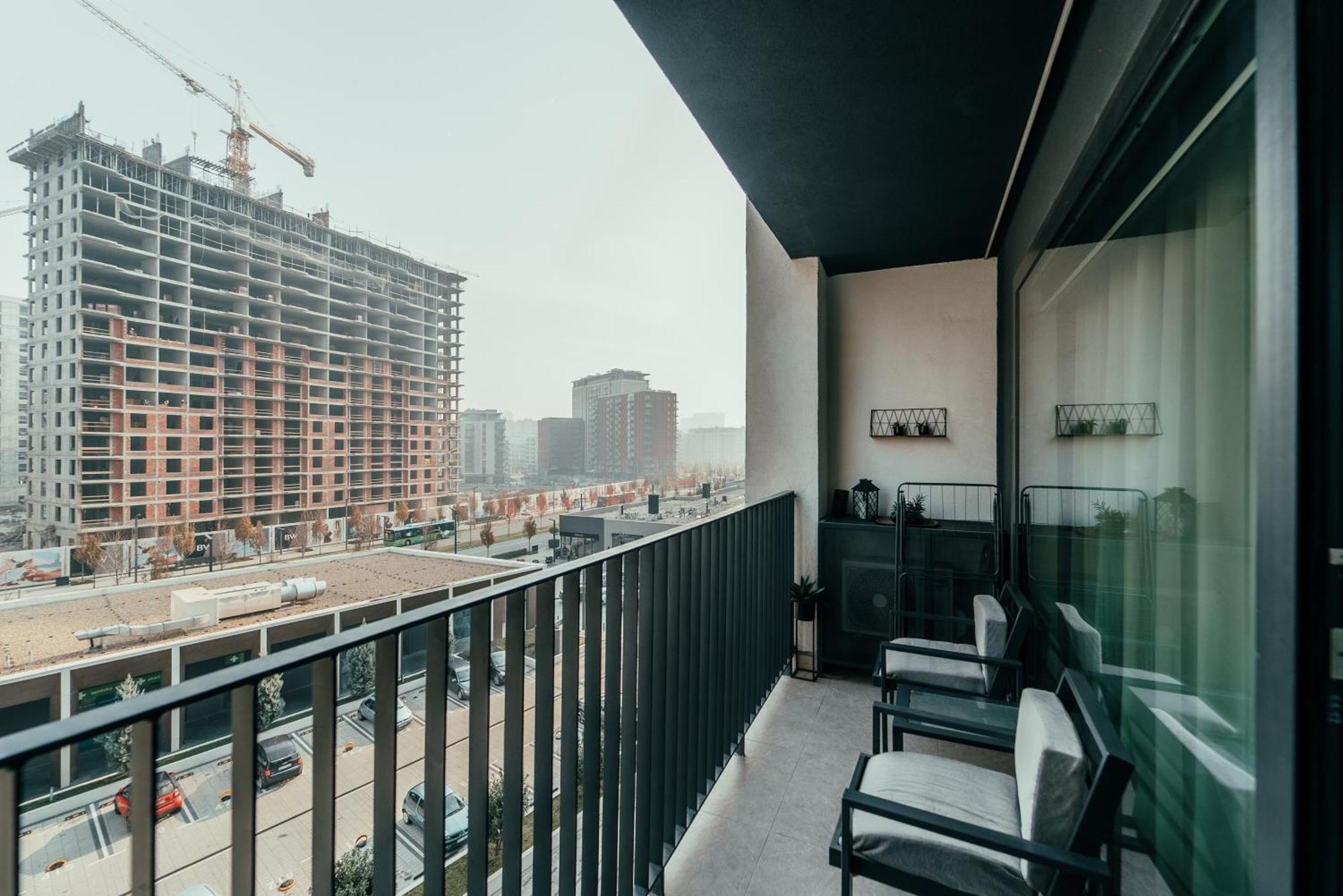 Waterfront Mirage Apartment *
